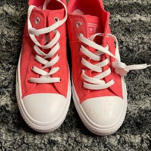Womens Converse size 9